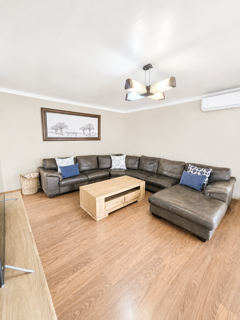 5 Bedroom Property for Sale in Flamwood North West